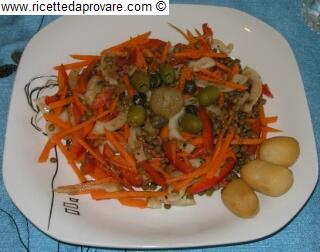 Insalata dell'Avvento con verdure e lenticchie