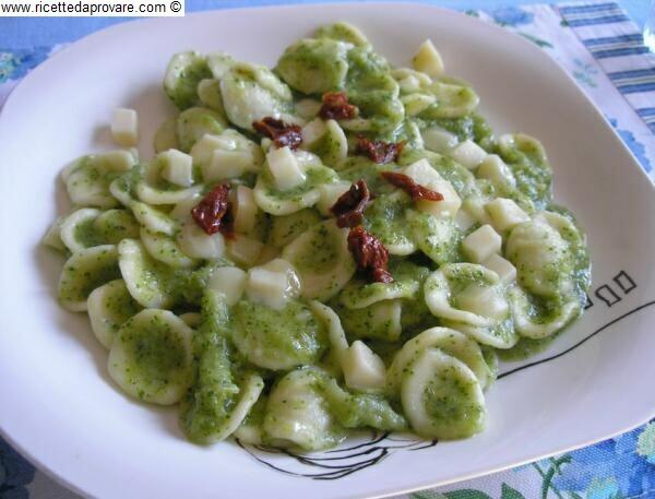 Orecchiette fresche con broccolata vivace